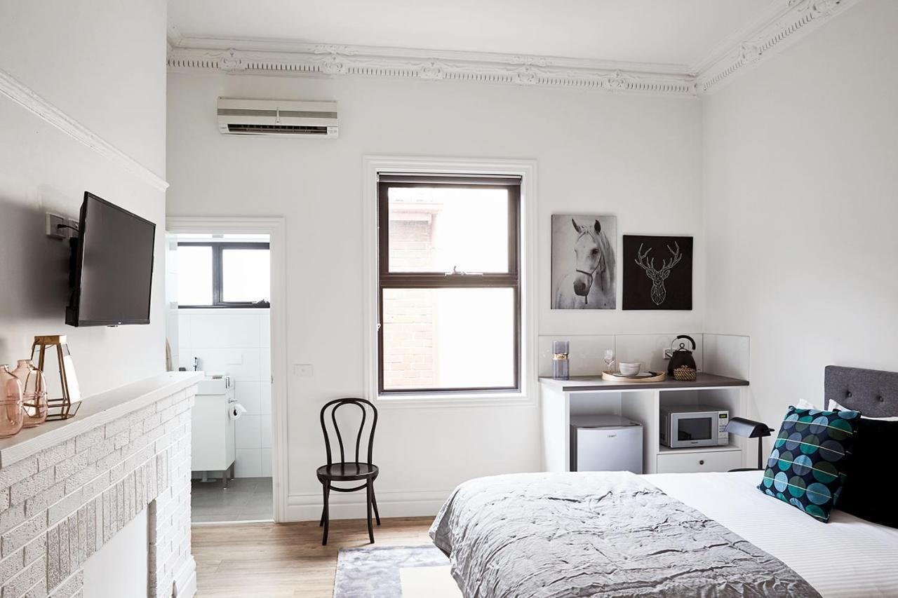 Richmond Studios By Short & Long Stays เมลเบิร์น ภายนอก รูปภาพ